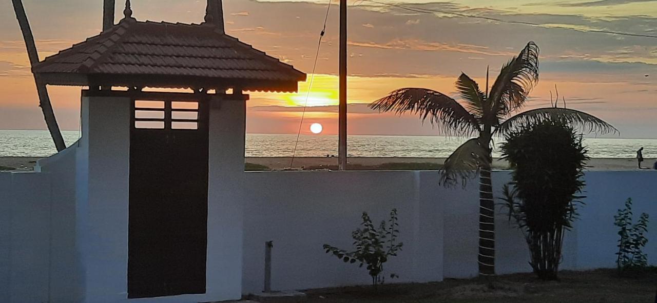 Poovar Sea View Rooms And Boating Family & Couple Only المظهر الخارجي الصورة