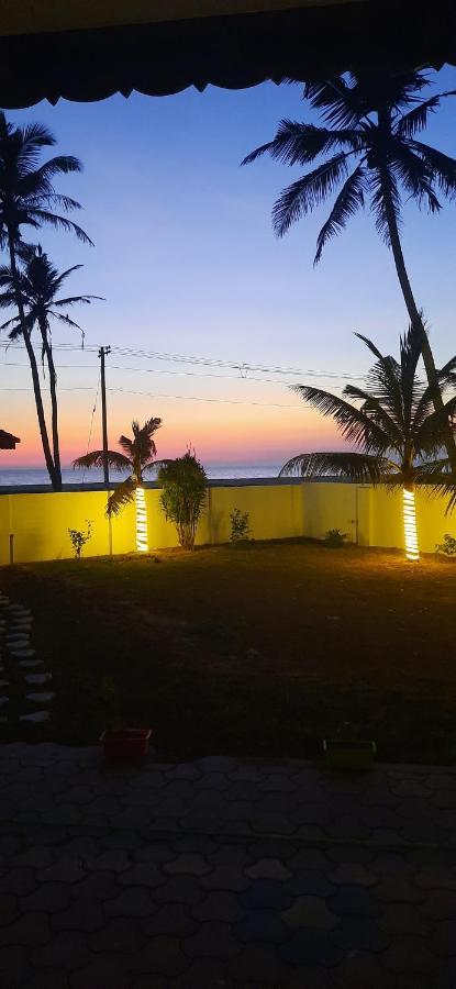 Poovar Sea View Rooms And Boating Family & Couple Only المظهر الخارجي الصورة