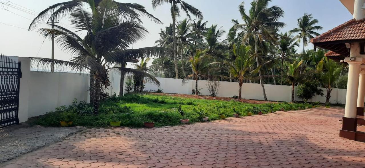 Poovar Sea View Rooms And Boating Family & Couple Only المظهر الخارجي الصورة